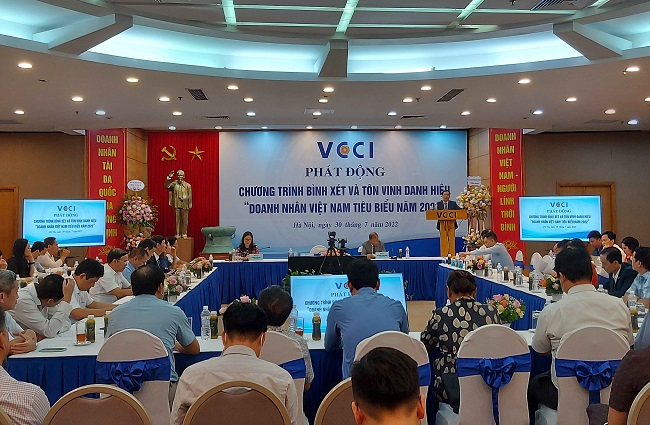 Phát động Chương trình bình xét, tôn vinh danh hiệu “Doanh nhân Việt Nam tiêu biểu năm 2022"